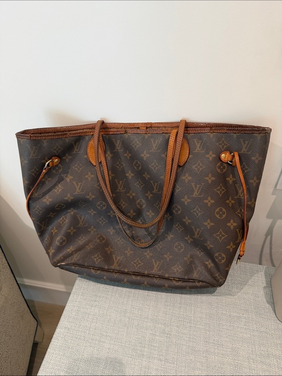 Louis Vuitton Handbags - Louis Vuitton Monogram Canvas Neverfull Tote in Brown and Tan Leather